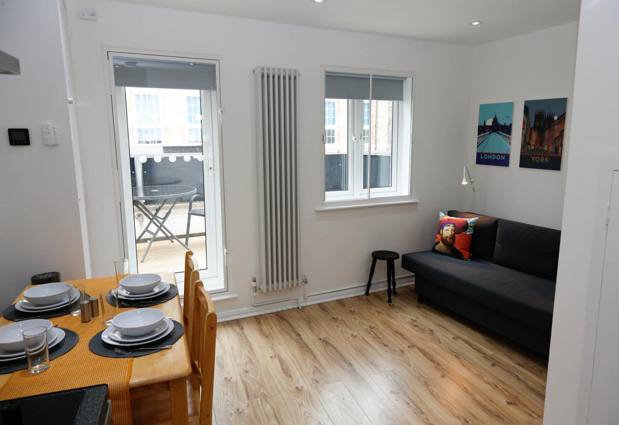 New Luxury Apartments In Central London Next To Shops, Cafes, Bars & Metro Eksteriør bilde