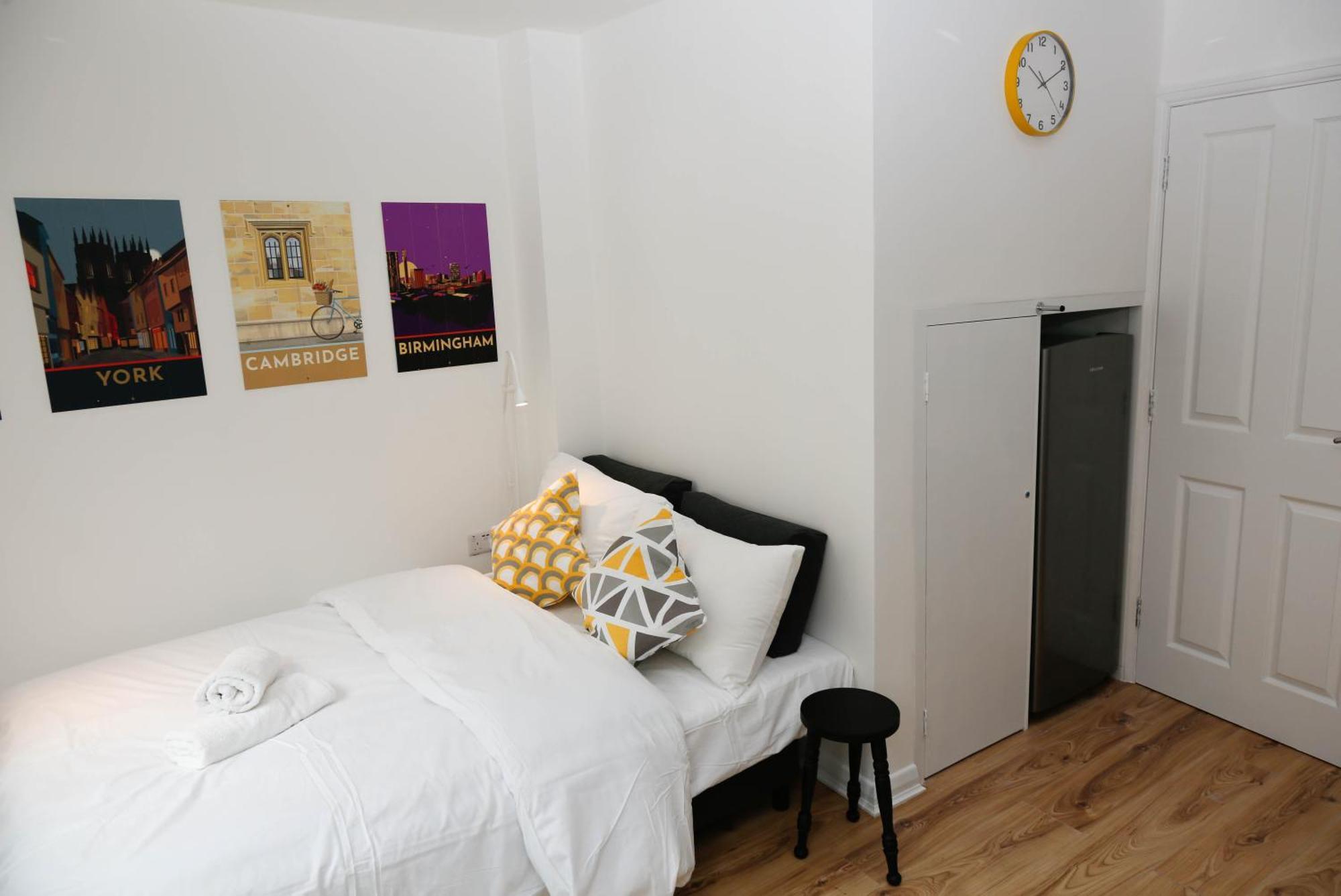 New Luxury Apartments In Central London Next To Shops, Cafes, Bars & Metro Eksteriør bilde