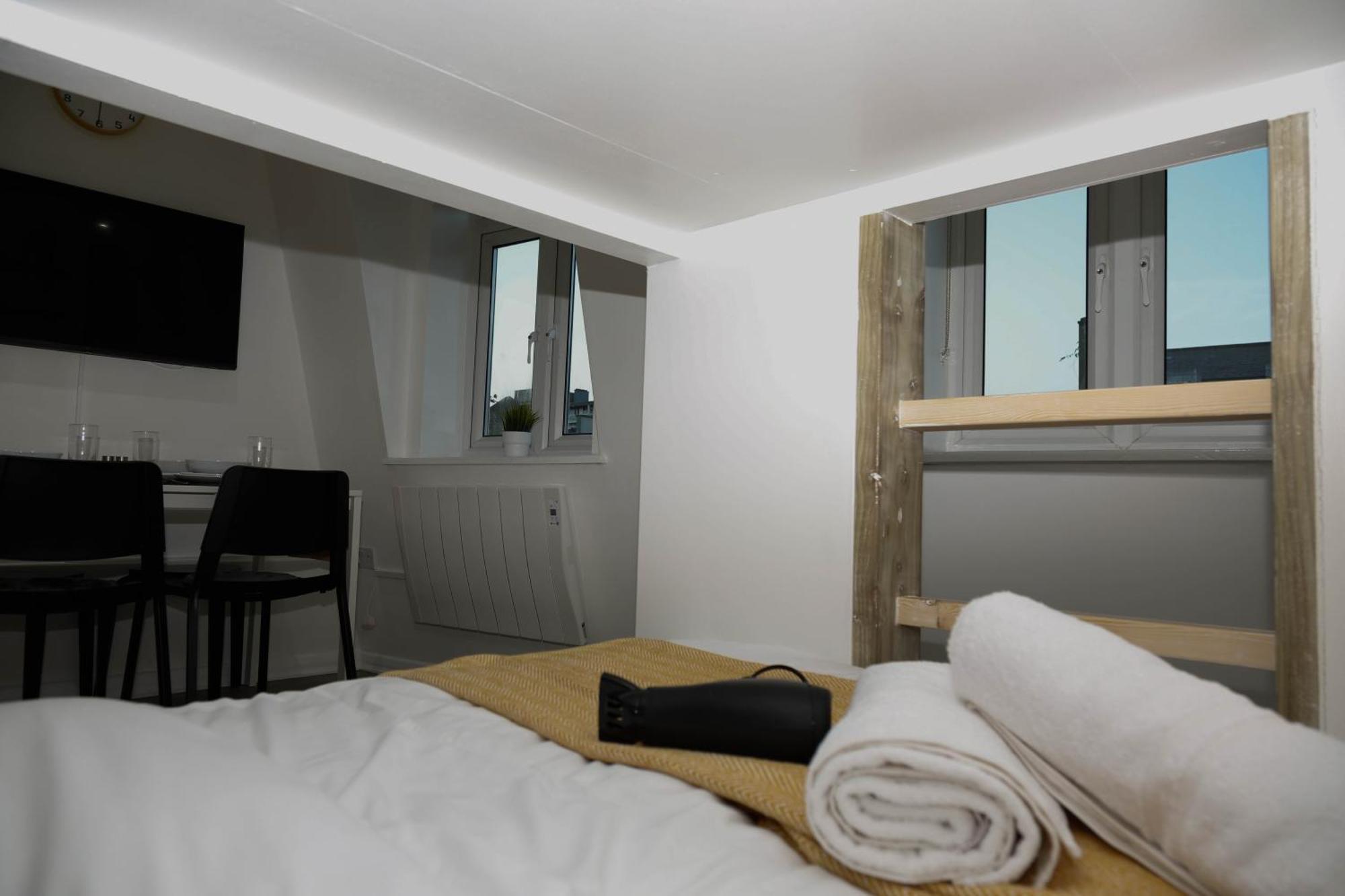 New Luxury Apartments In Central London Next To Shops, Cafes, Bars & Metro Eksteriør bilde