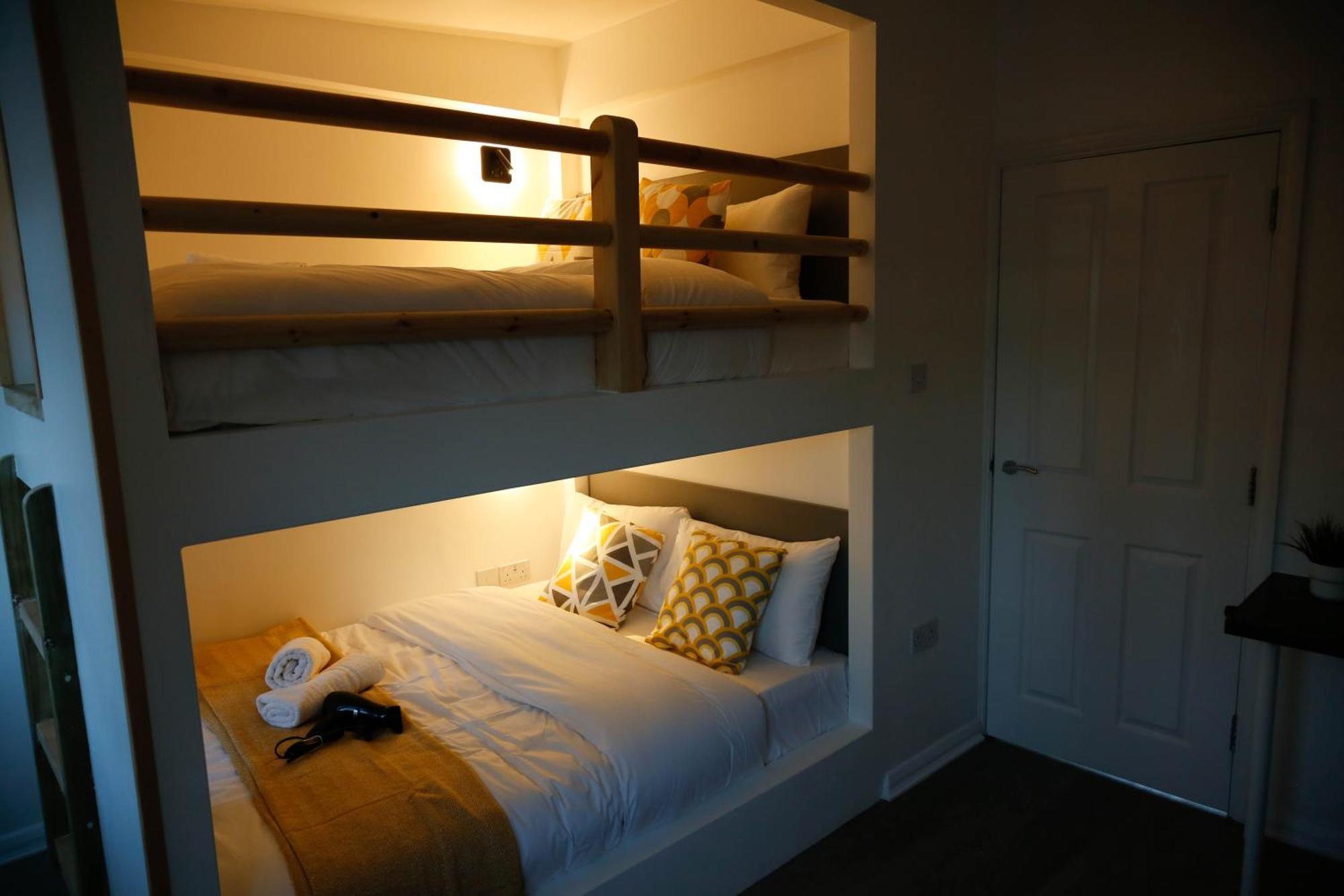 New Luxury Apartments In Central London Next To Shops, Cafes, Bars & Metro Eksteriør bilde
