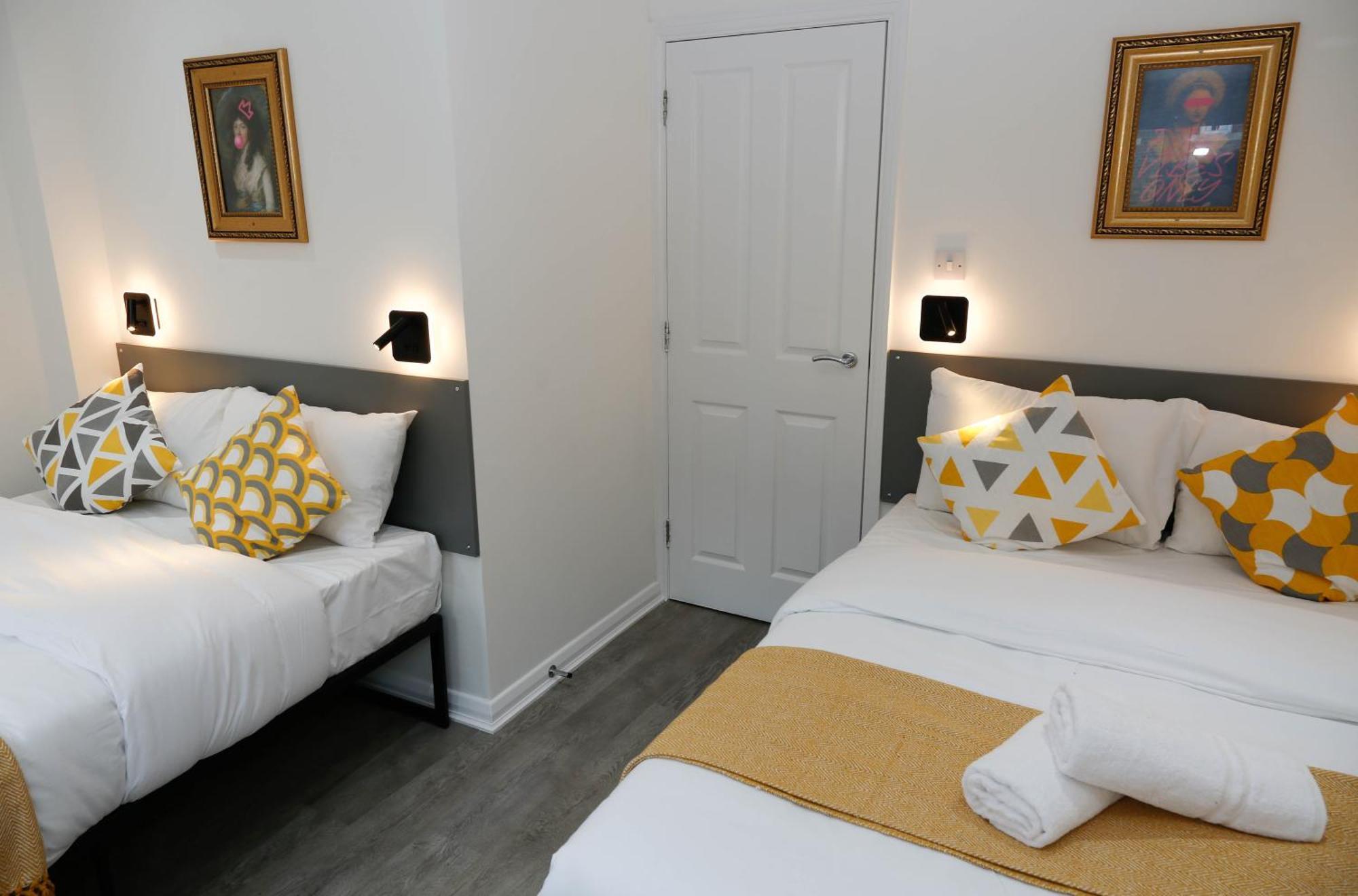 New Luxury Apartments In Central London Next To Shops, Cafes, Bars & Metro Eksteriør bilde