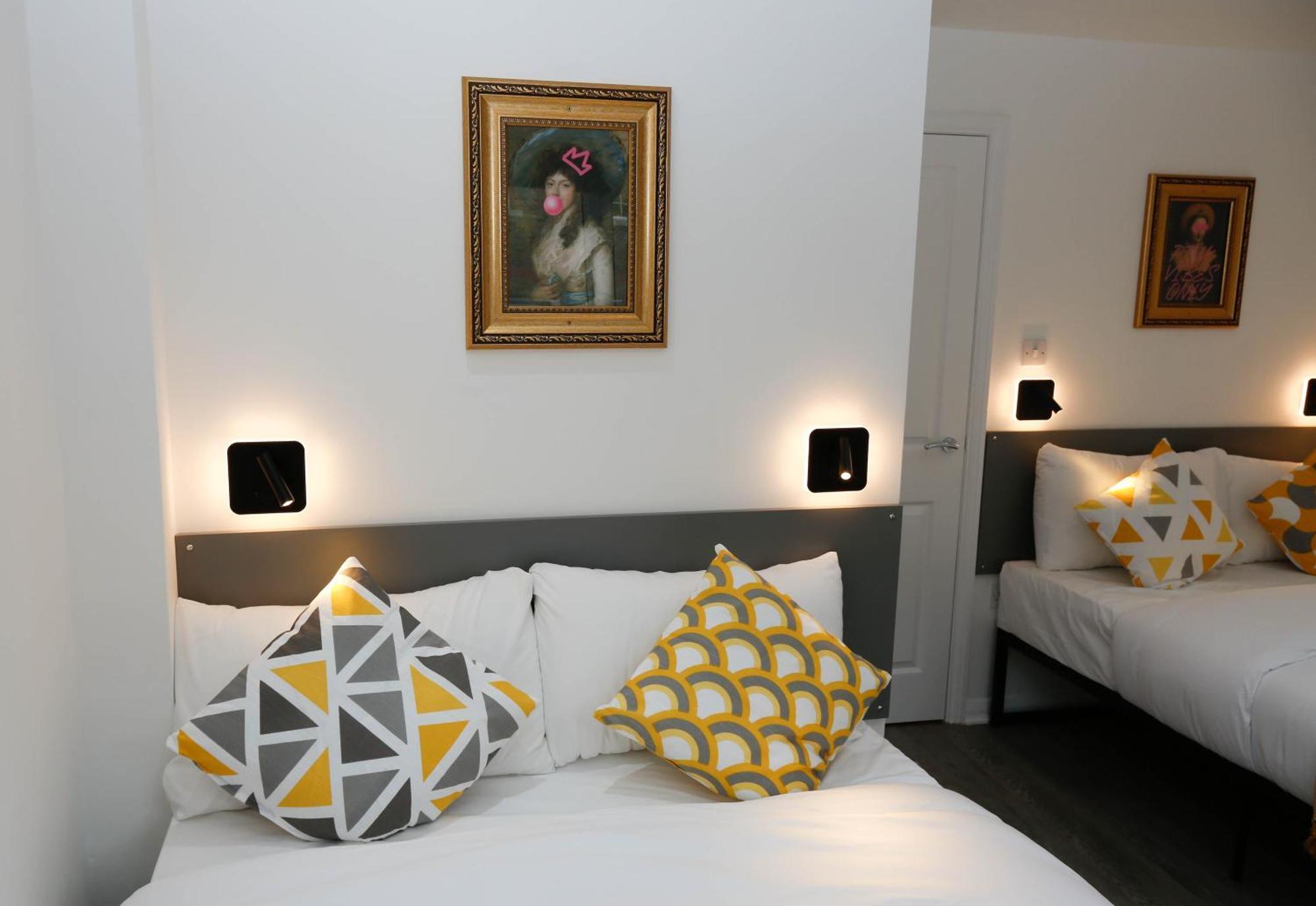 New Luxury Apartments In Central London Next To Shops, Cafes, Bars & Metro Eksteriør bilde
