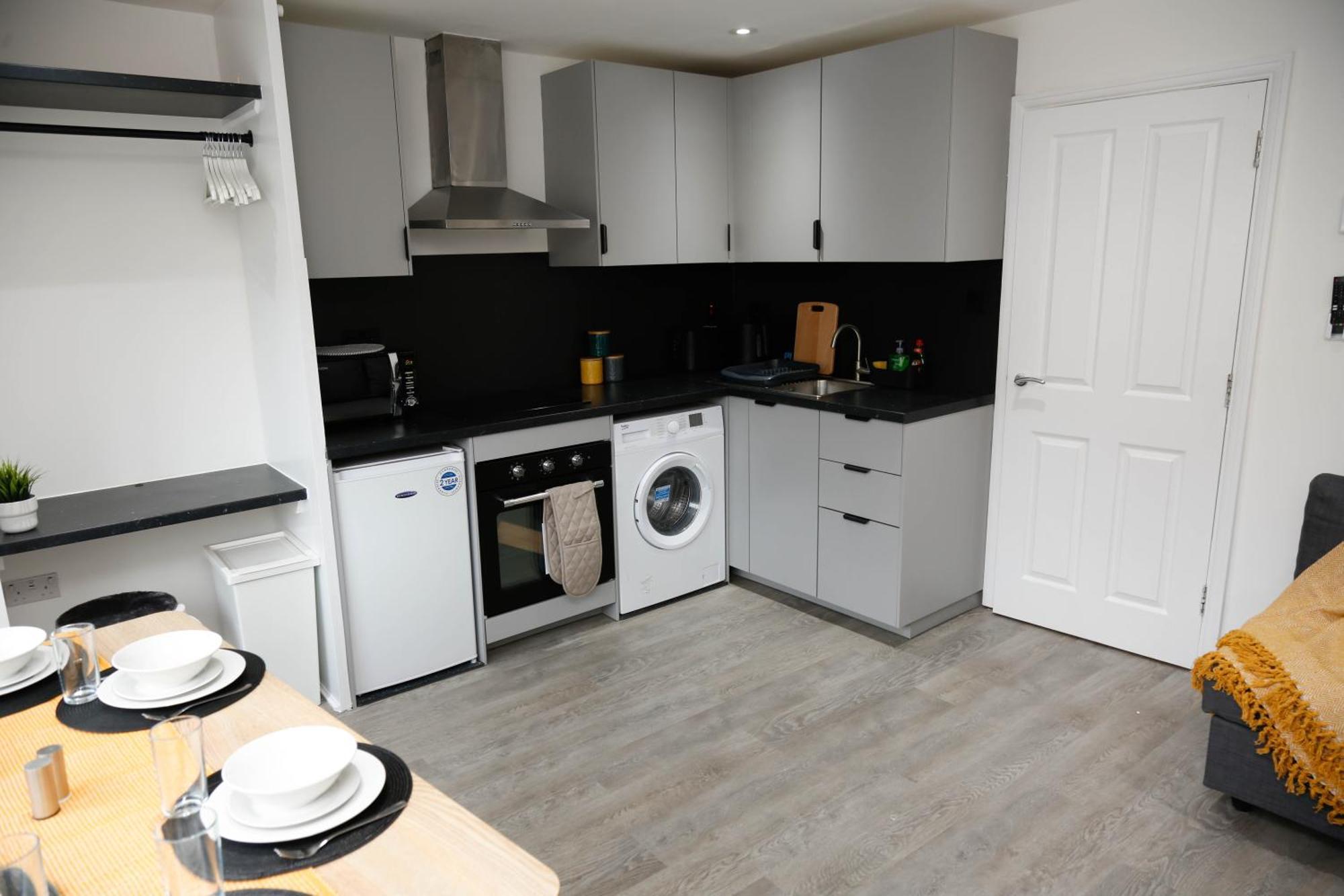 New Luxury Apartments In Central London Next To Shops, Cafes, Bars & Metro Eksteriør bilde